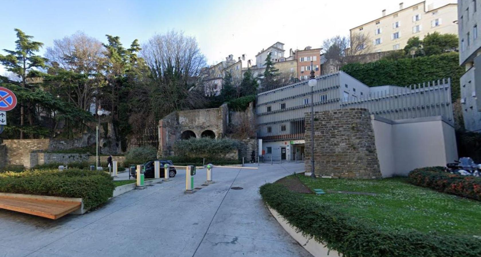 Casa Vacanze Trieste - Vista Piazza Unita Exterior foto